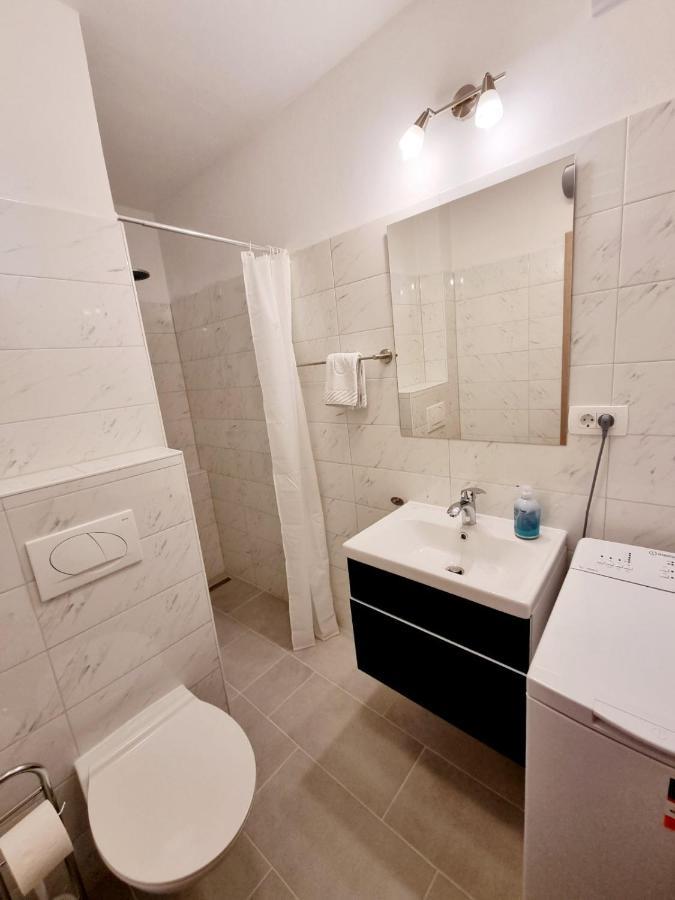 Apartmani Mw, Crveni Apartman Башка Экстерьер фото